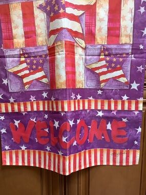 PATRIOTIC WELCOME FLAG WITH STARS AND STRIPES